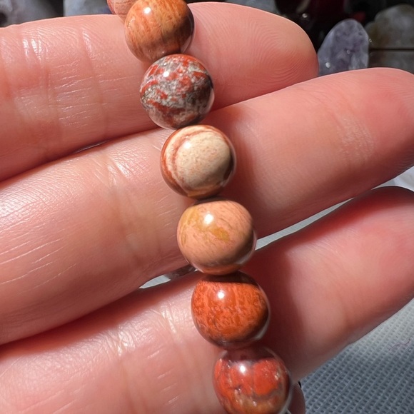 Elegant Red Stone Bracelet - Picture 6 of 10